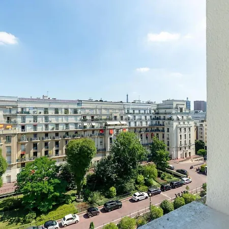 Eiffel View - Spacious 3Br - Sleeps 9 - Terrace Paris