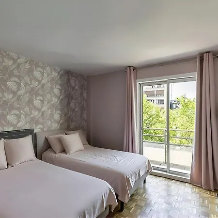Apartment Eiffel View - Spacious 3Br - Sleeps 9 - Terrace