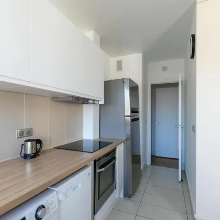 Apartment Eiffel View - Spacious 3Br - Sleeps 9 - Terrace *